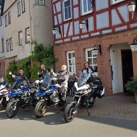 Brunnenputzer Pension Restaurant Kulsheim Exterior foto